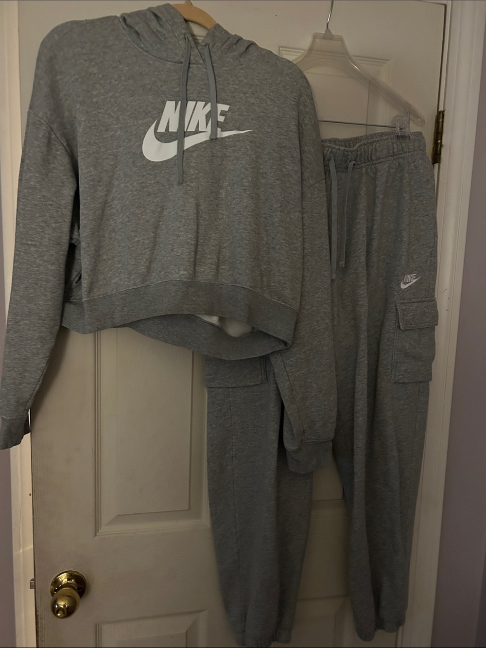 Oversized Nike Light Gray Cropped Hoodie and Cargo Joggers Set L top M pants EUC